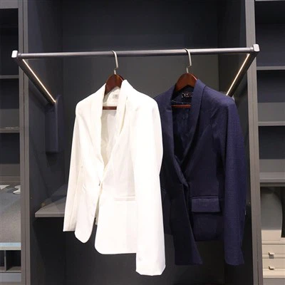 Ormar za spavaću sobu sa podesivim štapom za odjeću